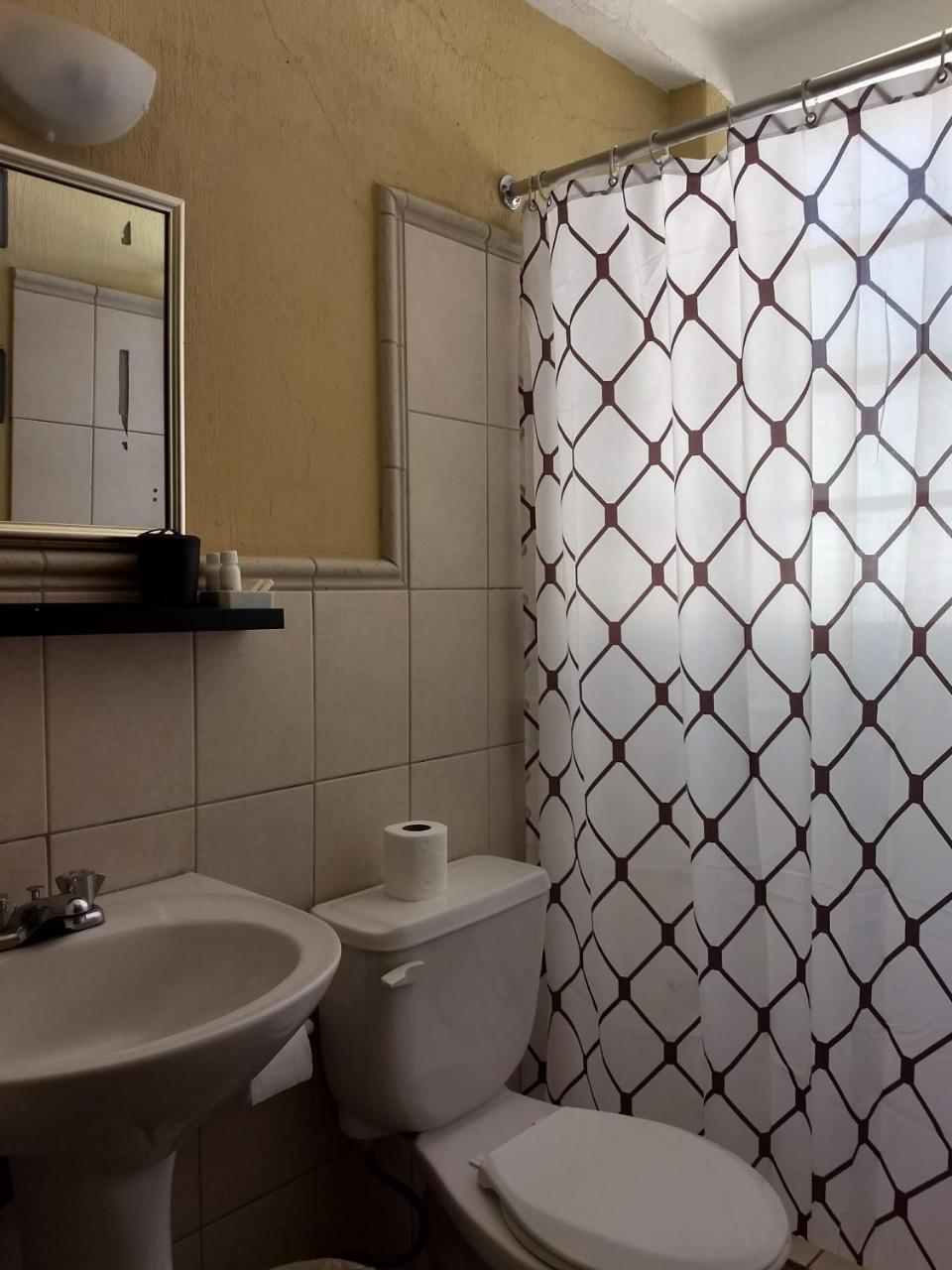 Give House Guatemala City Exterior photo